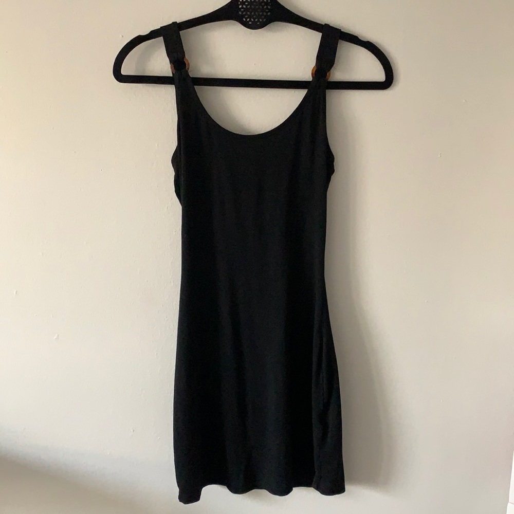 Super Down Black Fitted Dress!